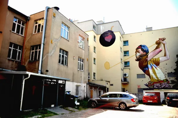 Необычные рисунки на домах от команды художников Etam Cru